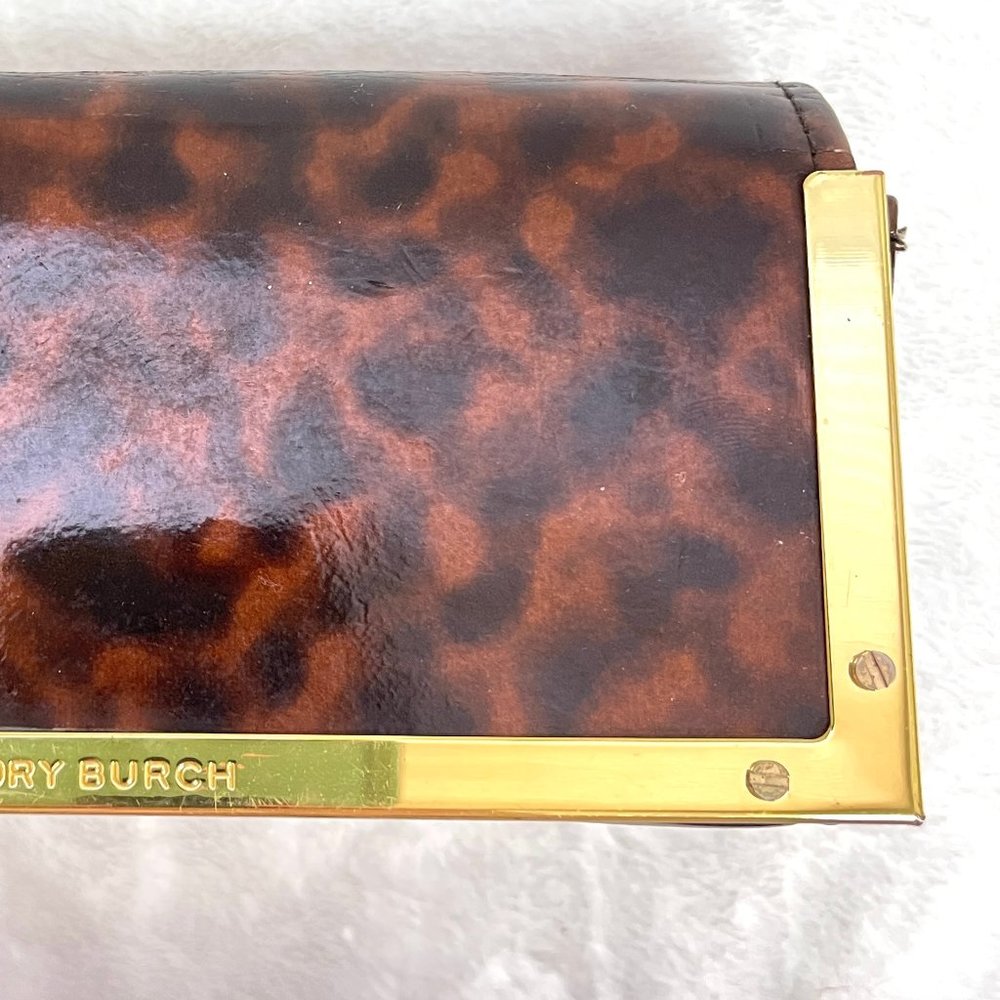 Tory Burch animal print patent glasses case - Picture 4 of 12